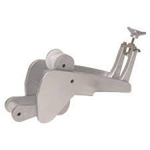 Imagen de Soporte de Ancla 15kg-20kg  A. Inox con roldana de nylon y traba
