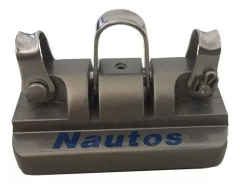 Imagen de Carro para traveler con arraigos pivotantes.