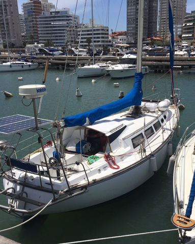 Imagen de VELERO S2 36 PIES BANDERA UY